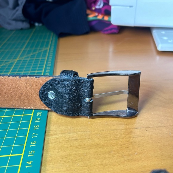 Vintage genuine leather Ostrich style belt - Picture 3 of 8